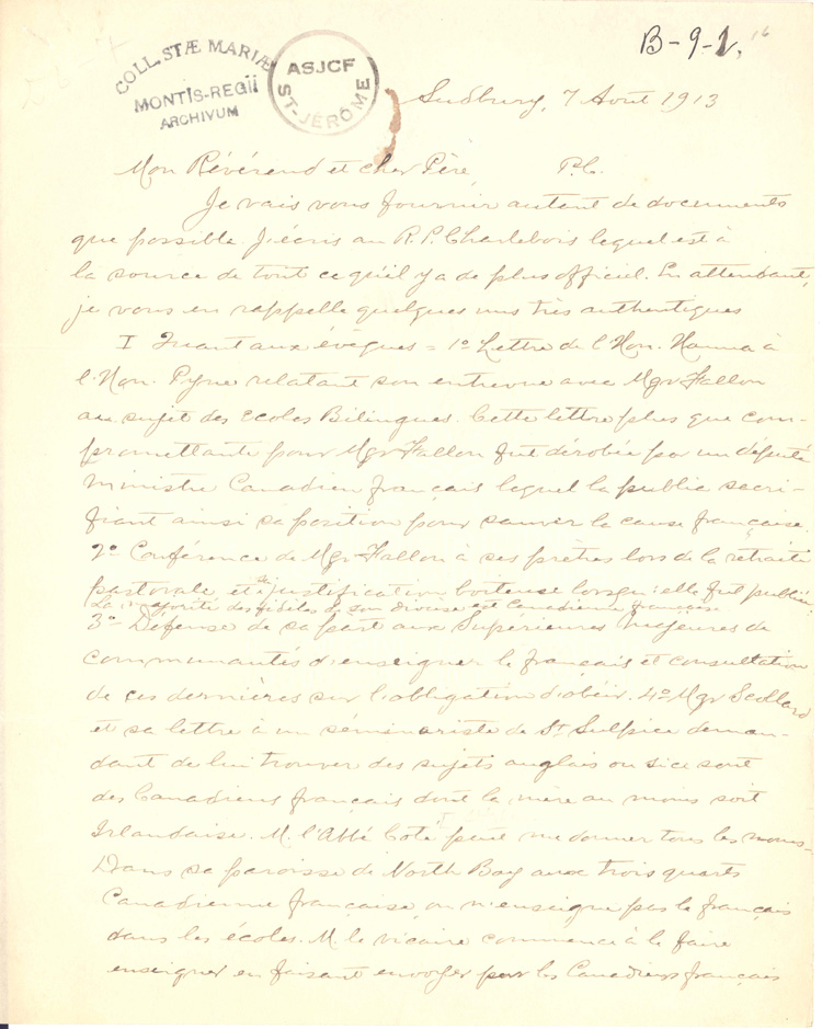 Reproduction de la premi&egrave;re page d’une lettre du p&egrave;re Louis H&eacute;roux de Sudbury (Ontario), d&eacute;crivant les pressions de Mgr Michael Francis Fallon pour &eacute;liminer les &eacute;coles bilingues en Ontario, 7 ao&ucirc;t 1913.