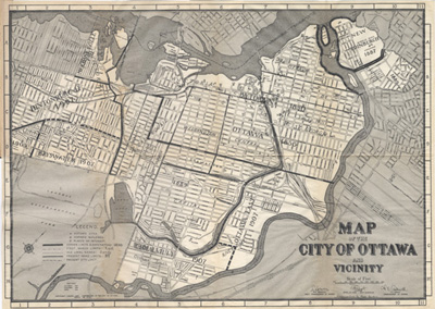 Reproduction d’une carte de la ville d’Ottawa (Ontario) en 1936 reproduite entre la deux-cent-soixante-douzi&egrave;me et la deux-cent-soixante-treizi&egrave;me page de Ottawa, capitale du Canada, de son origine &agrave; nos jours, par Lucien Brault, 1942.