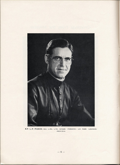 Reproduction d’une photographie du p&egrave;re L&eacute;o-Paul Pigeon o.m.i., principal de l’&Eacute;cole normale de l’Universit&eacute; d’Ottawa de 1955 &agrave; 1972, ca 1957.