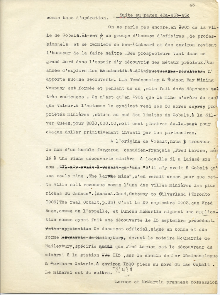 Reproduction de la quarante-troisi&egrave;me page du cinqui&egrave;me volume, R&eacute;gion de l’Ontario-Nord ou de Pembrooke, Mattawa, T&eacute;miscamingue, de Gestes fran&ccedil;ais en terre ontarienne, par Alonzo Gobeil, relatant les d&eacute;buts de Cobalt (Ontario), 1903-1909, 1956.