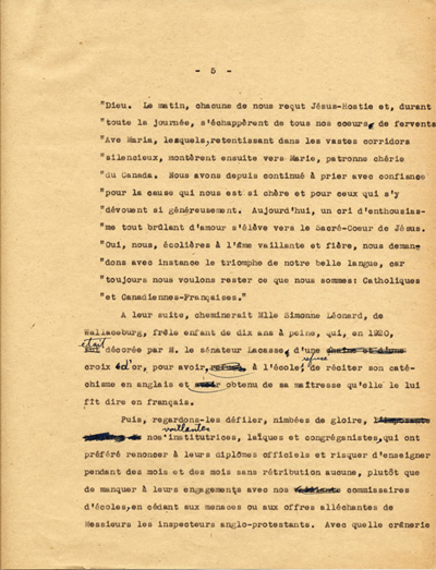 Reproduction de la cinqui&egrave;me page du texte de la conf&eacute;rence du p&egrave;re Arthur Joyal, o.m.i., directeur du secr&eacute;tariat de l’Association canadienne-fran&ccedil;aise d’&eacute;ducation d’Ontario, portant sur la participation des femmes &agrave; la r&eacute;sistance franco-ontarienne pendant le R&egrave;glement XVII, au banquet de la F&eacute;d&eacute;ration des femmes canadiennes-fran&ccedil;aises, mai 1935.