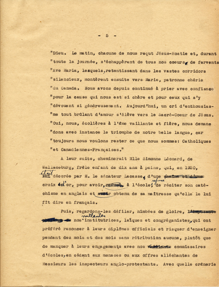 Reproduction de la cinqui&egrave;me page du texte de la conf&eacute;rence du p&egrave;re Arthur Joyal, o.m.i., directeur du secr&eacute;tariat de l’Association canadienne-fran&ccedil;aise d’&eacute;ducation d’Ontario, portant sur la participation des femmes &agrave; la r&eacute;sistance franco-ontarienne pendant le R&egrave;glement XVII, au banquet de la F&eacute;d&eacute;ration des femmes canadiennes-fran&ccedil;aises, mai 1935.