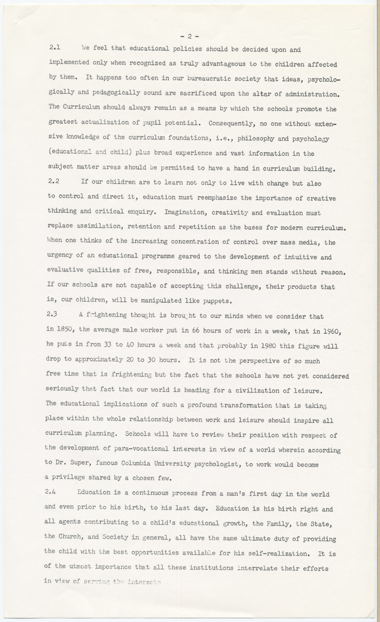 Reproduction de la deuxi&egrave;me page du m&eacute;moire soumis au Comit&eacute; provincial sur les buts et objectifs de l’&eacute;ducation dans les &eacute;coles de l’Ontario par l’Association canadienne-fran&ccedil;aise d’&eacute;ducation d’Ontario (ACFEO), l’Association des enseignants franco-ontariens (AEFO), l’Association des commissions des &eacute;coles bilingues de l’Ontario (ACEBO), la F&eacute;d&eacute;ration des associations de parents et instituteurs de langue fran&ccedil;aise de l’Ontario (FAPI), l’Association franco-ontarienne des inspecteurs de l’enseignement bilingue et des professeurs de l’&eacute;cole normale (AFOIEBPEN), d&eacute;cembre 1965.