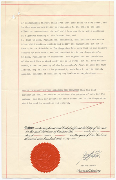 Reproduction de la cinqui&egrave;me page des lettres patentes de la F&eacute;d&eacute;ration des associations de parents et d’instituteurs de langue fran&ccedil;aise d’Ontario (FAPI), 21 avril 1954.
