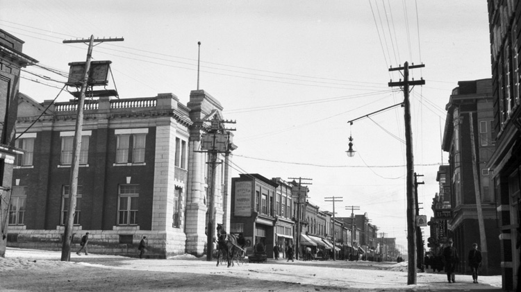 Reproduction d’une photographie de la rue Main &agrave; North Bay (Ontario), 11 mars 1914.